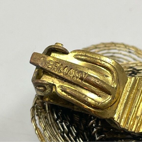 1950s Germany Gold-Tone Spun Wire Earrings Vintage Flower Leaf Statement Clip On - Picture 4 of 8